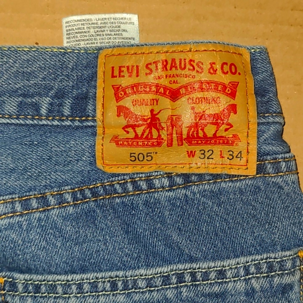 Levis 505 32x34 mens jeans